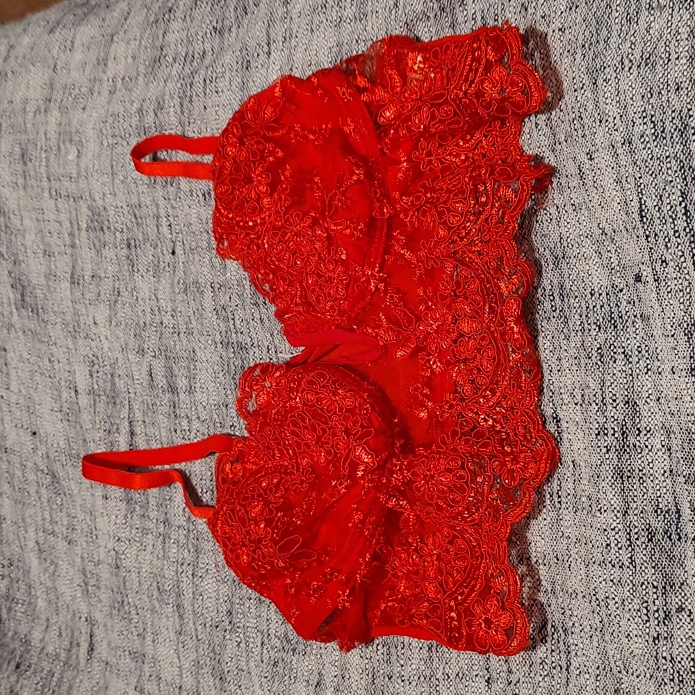 Red Lace Bra/Top Size Small